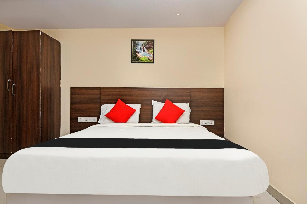 Capital O 76622 Hotel Raama Grand Májszúr Kültér fotó